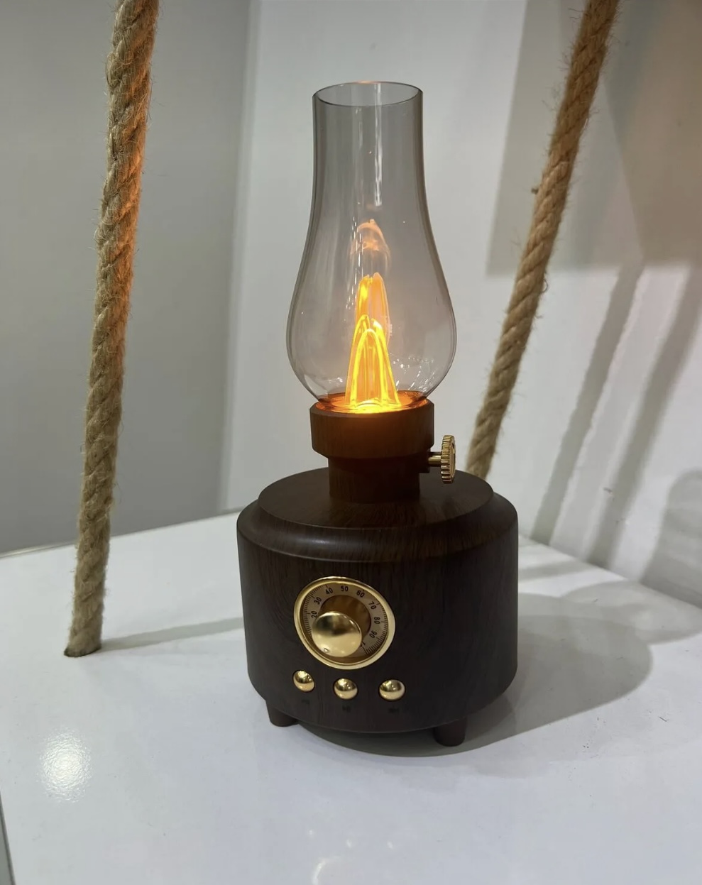 Nostaljik Retro Tasarım Bluetooth Hoparlör & LED Lamba - Görsel 2